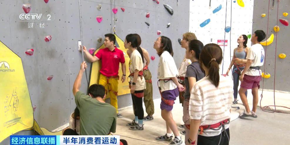 路需要排队, 最火爆出圈
