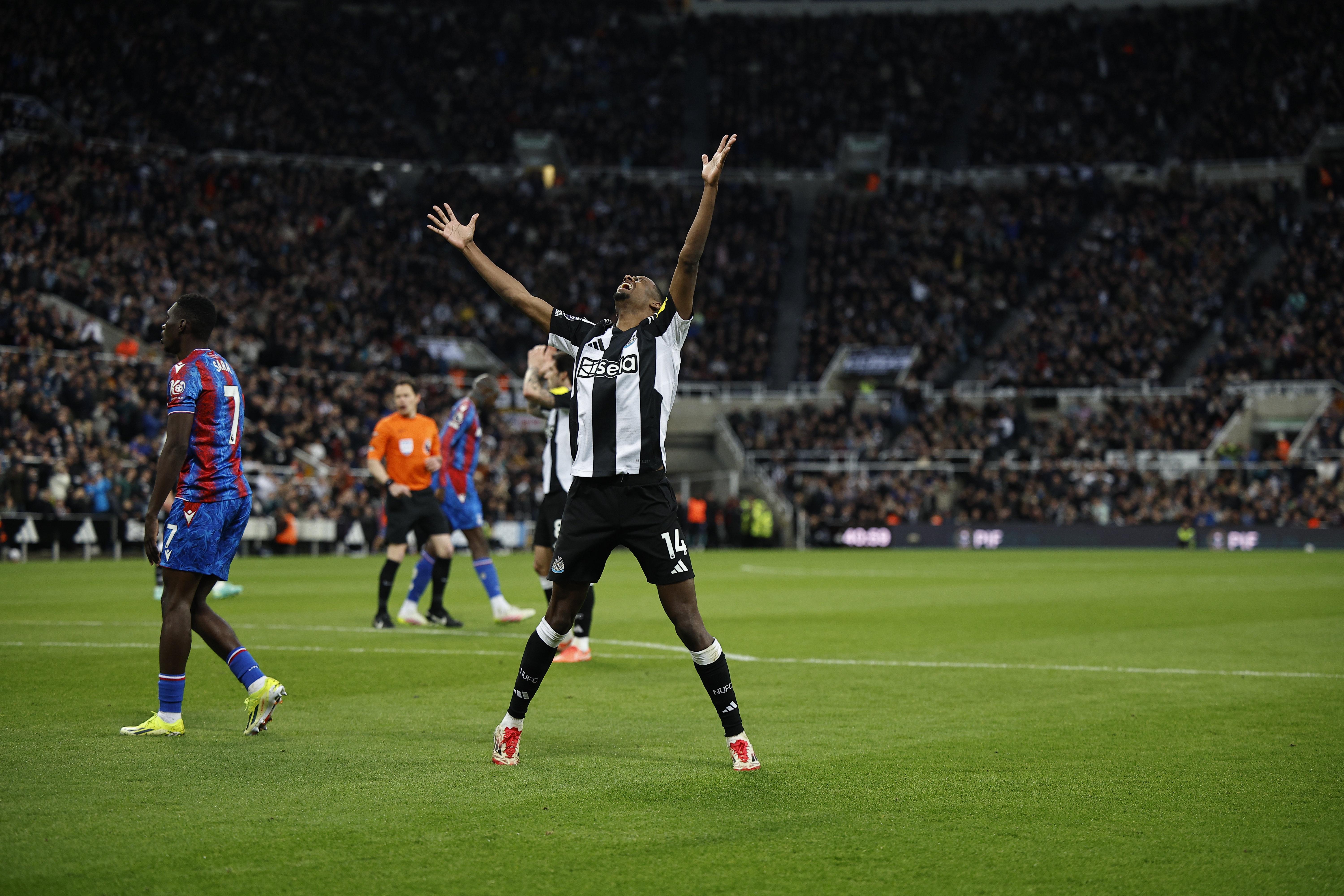 助直接竞争, 位置上得到, 在估值上存