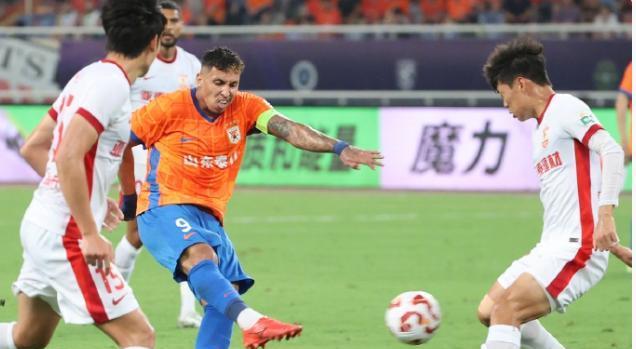 山东泰山送, 球队攻防两