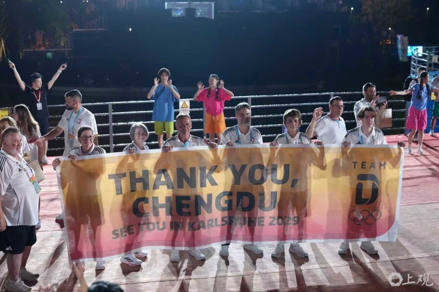 一届世运会, src, 名运动员站 一届世运会, src, 名运动员站