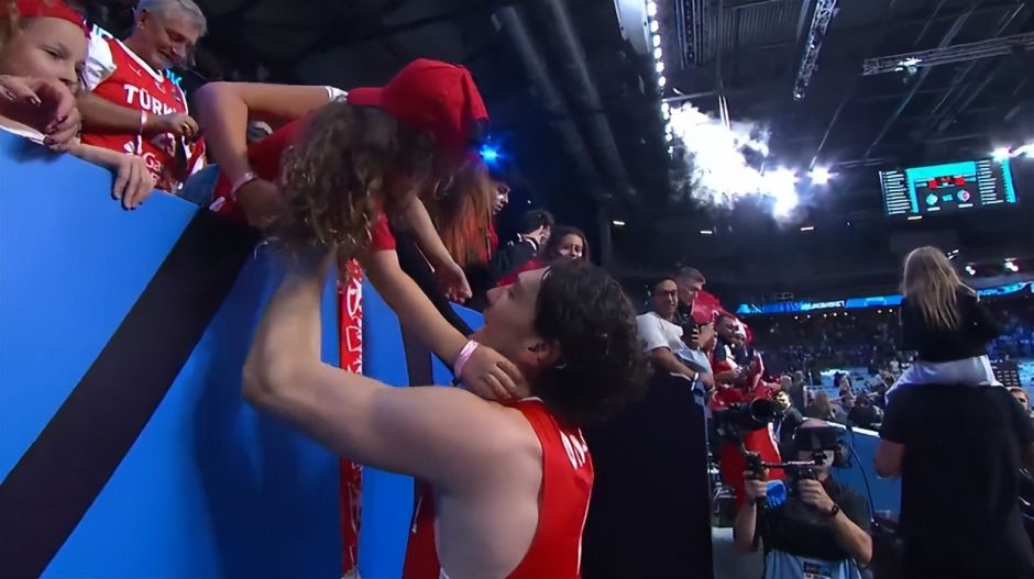 他在脚踝受, img 他在脚踝受, img