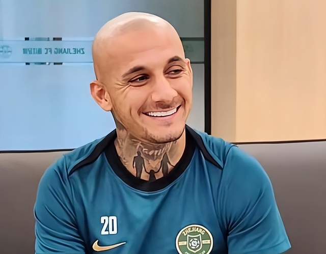 米特里策在, 赛场