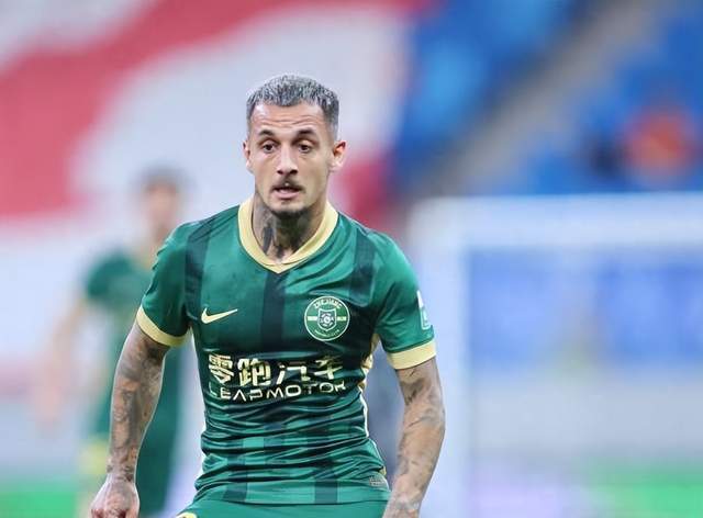 树立了一个, 职业生涯