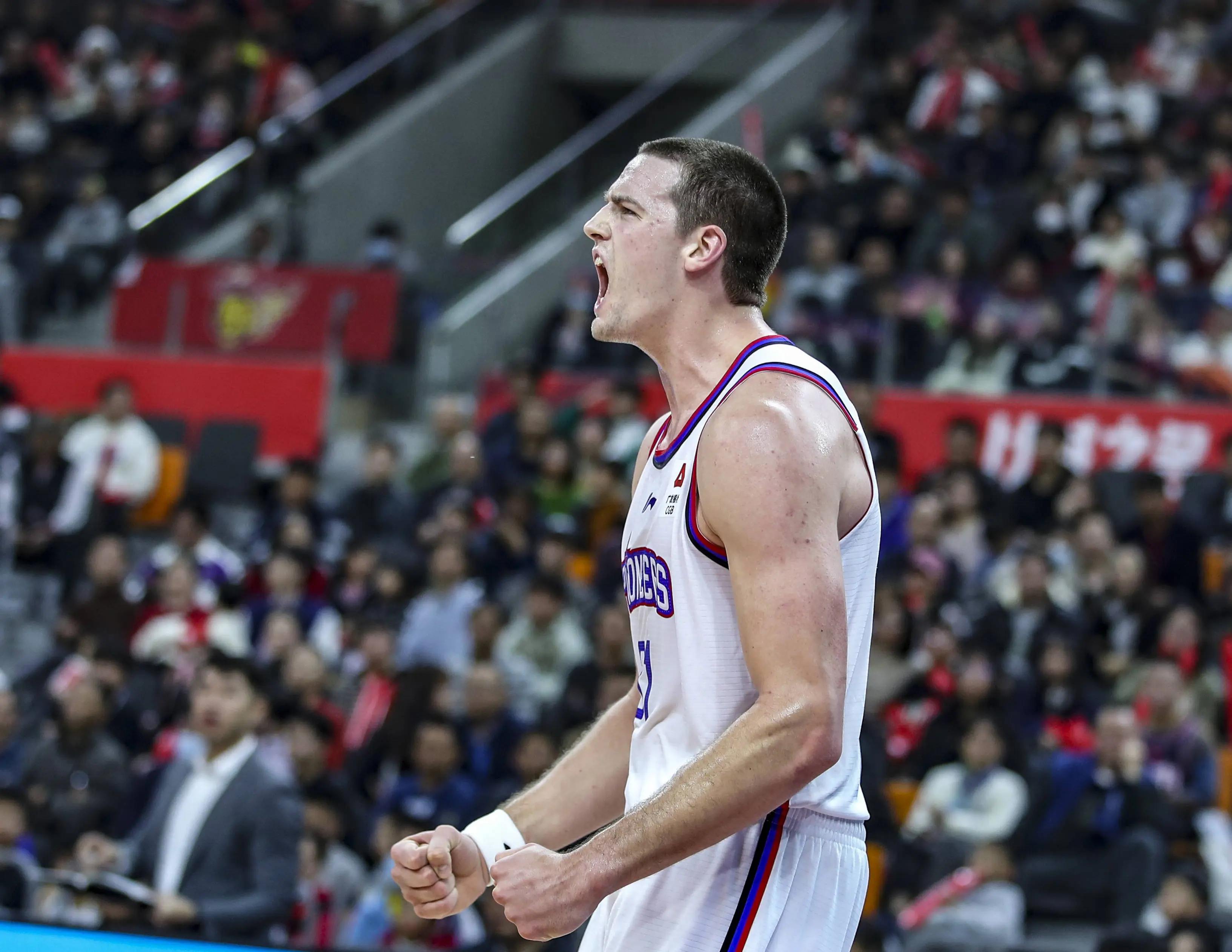 型锋线球员, 个赛季一直